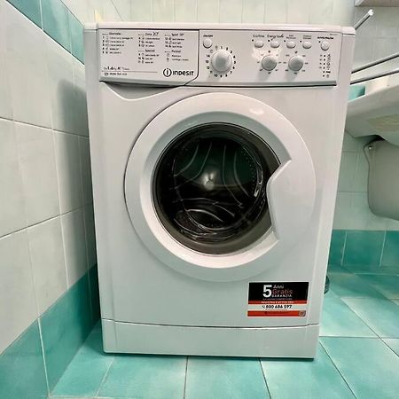 شقة ديسينسانو ديل غاردا  في Beija Flor-Trilocale Piazza Garibaldi N18 المظهر الخارجي الصورة
